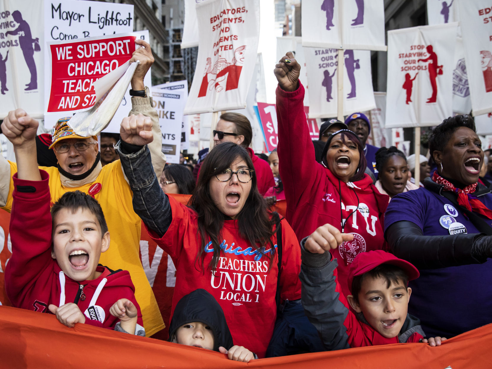 APTOPIX Chicago Schools